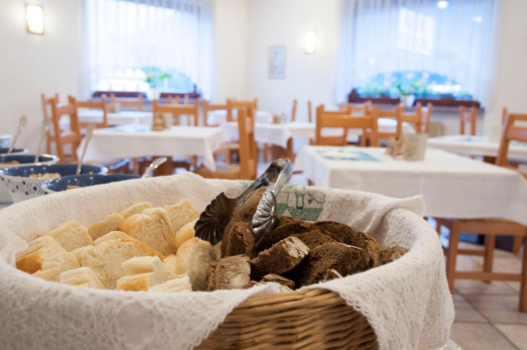 Bed and Breakfast Garni Mariolina Falcade Exterior foto