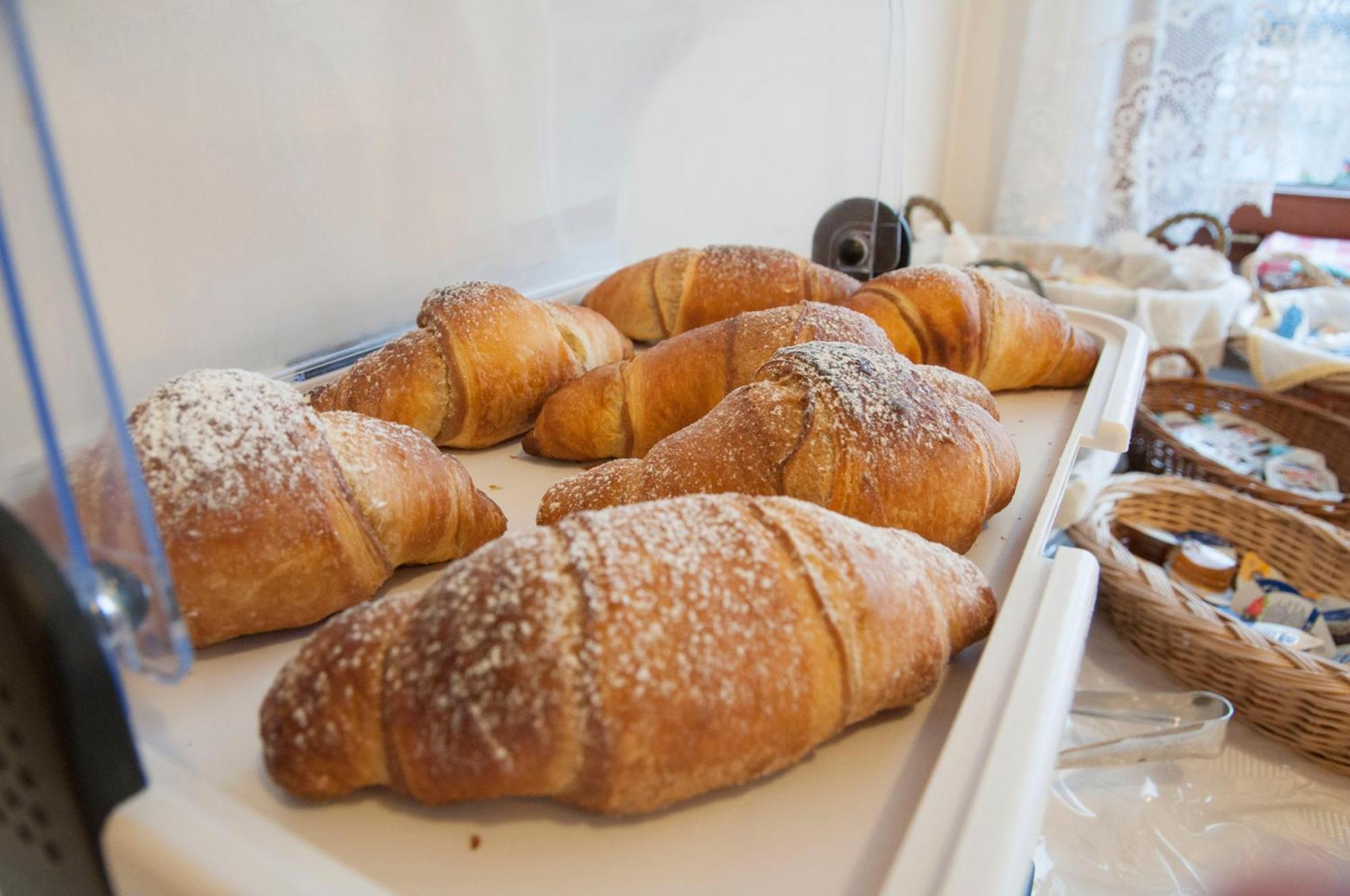 Bed and Breakfast Garni Mariolina Falcade Exterior foto