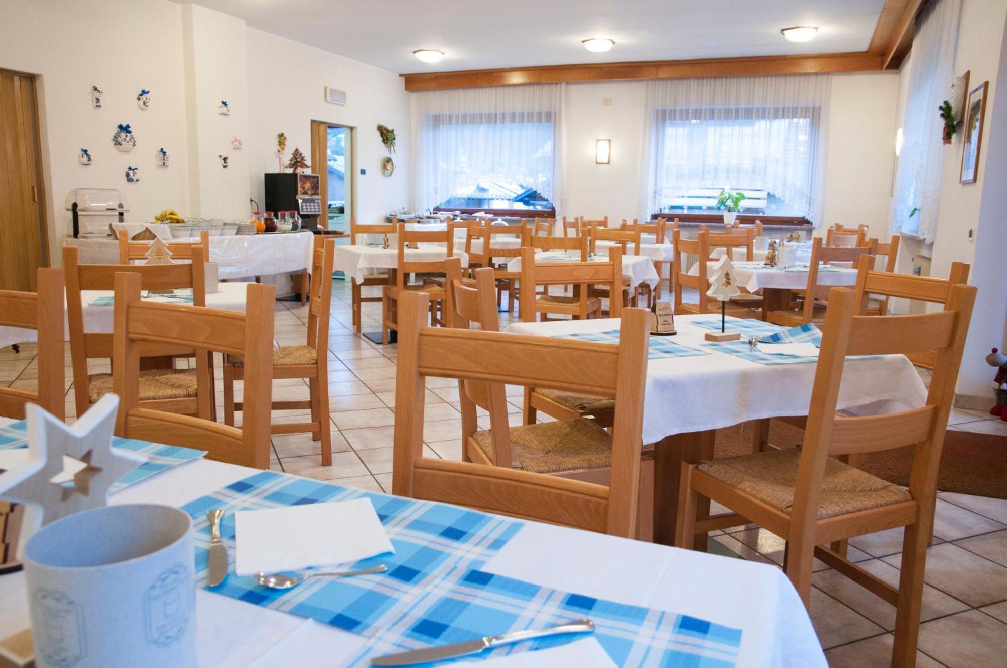 Bed and Breakfast Garni Mariolina Falcade Exterior foto