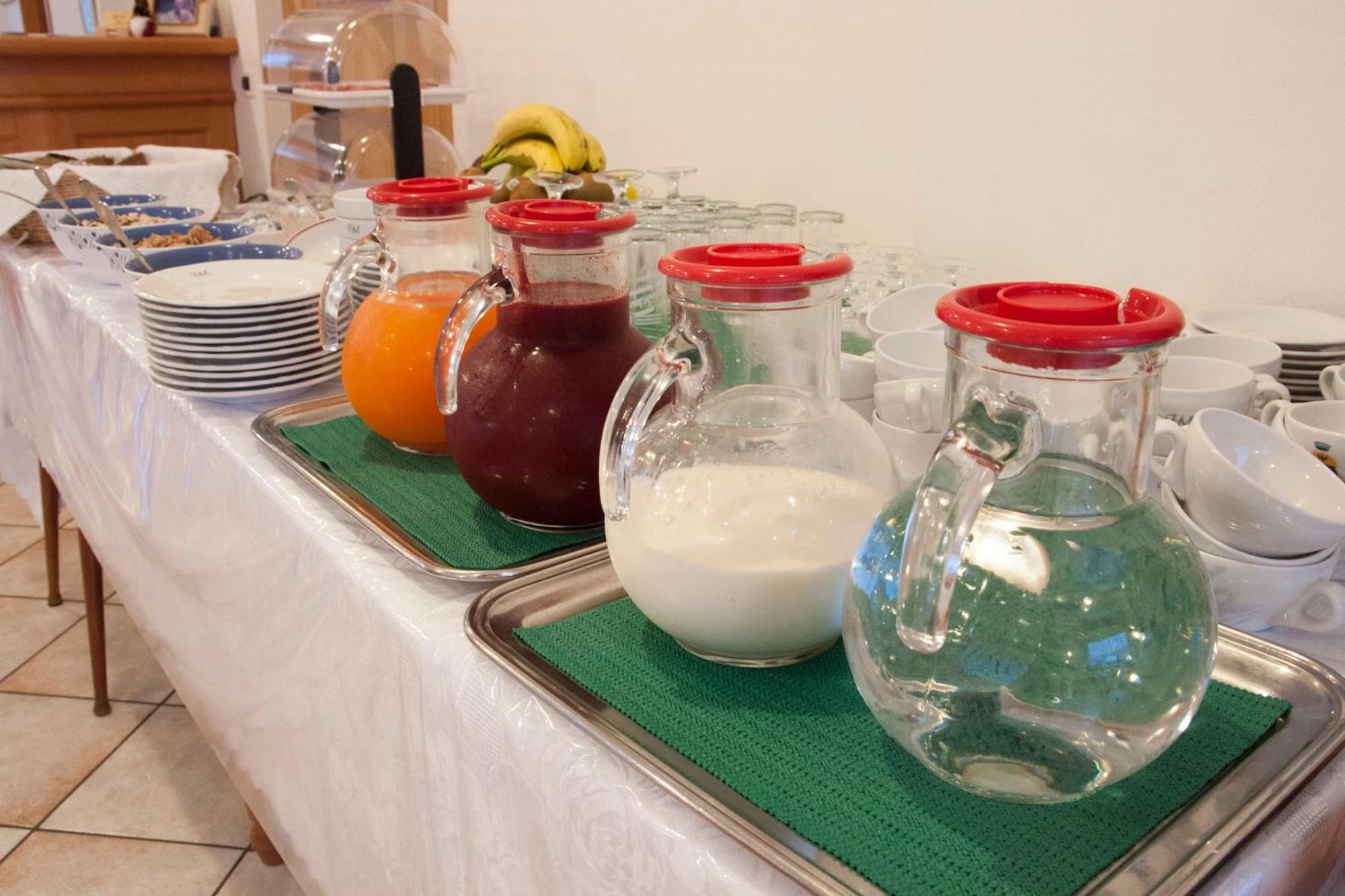 Bed and Breakfast Garni Mariolina Falcade Exterior foto