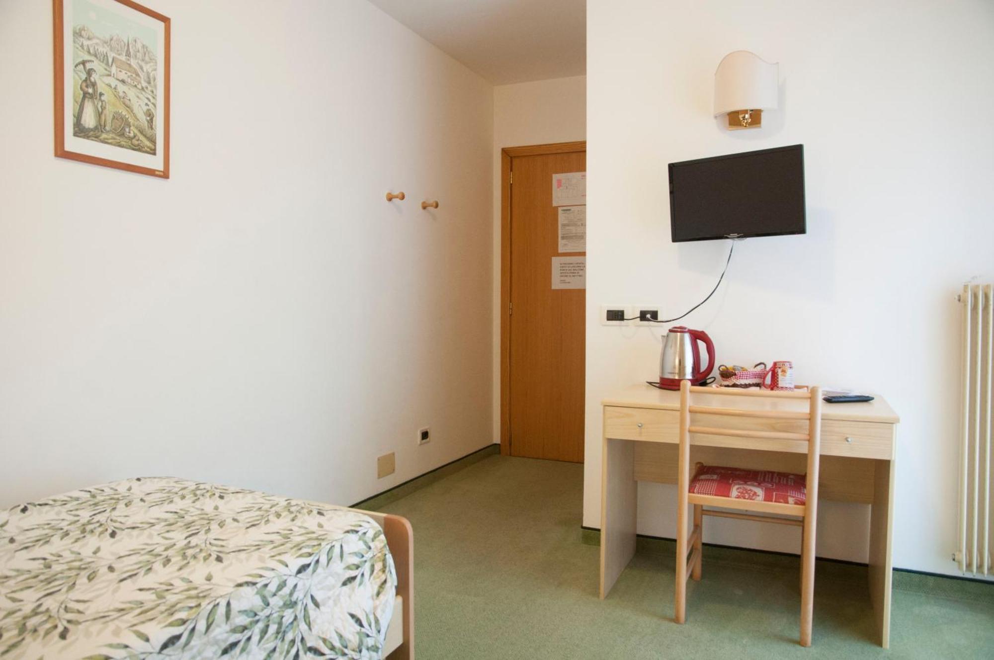Bed and Breakfast Garni Mariolina Falcade Exterior foto