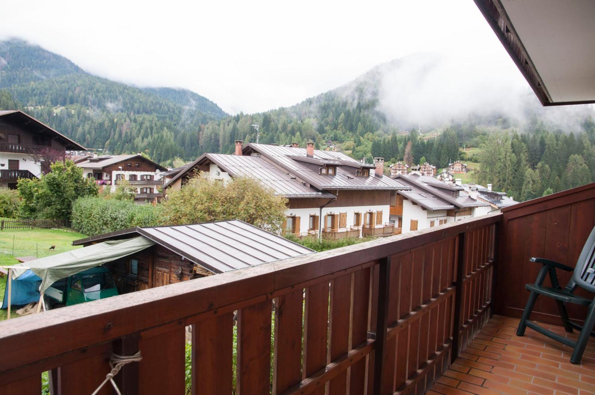 Bed and Breakfast Garni Mariolina Falcade Exterior foto